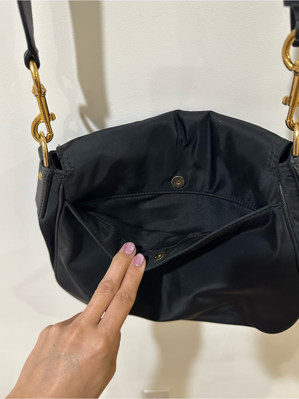 Marc Jacobs Black Nylon Crossbody Bag | Gold Hardware | EUC - Picture 6 of 6